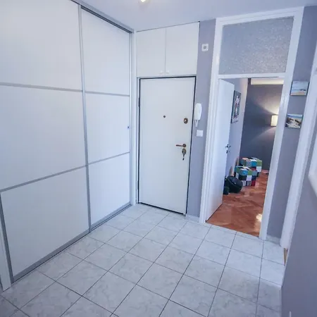 Apartment Star